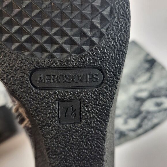 Aerosoles Brenna Knee High Wedge Boots Grey Snake Print Size 7.5M - Picture 11 of 11